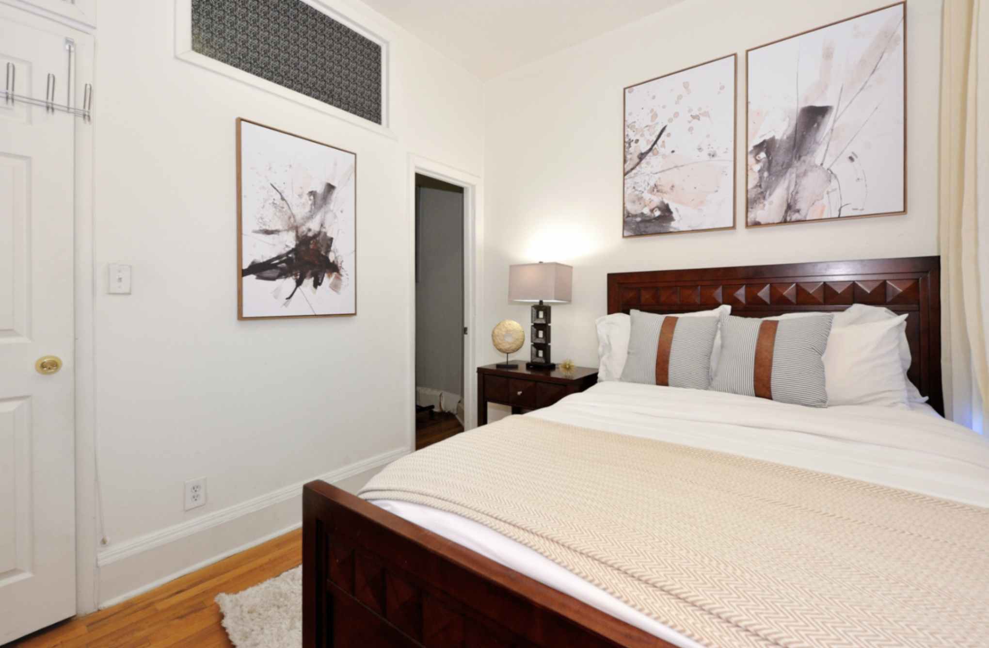 2BR Apartment in Midtown West