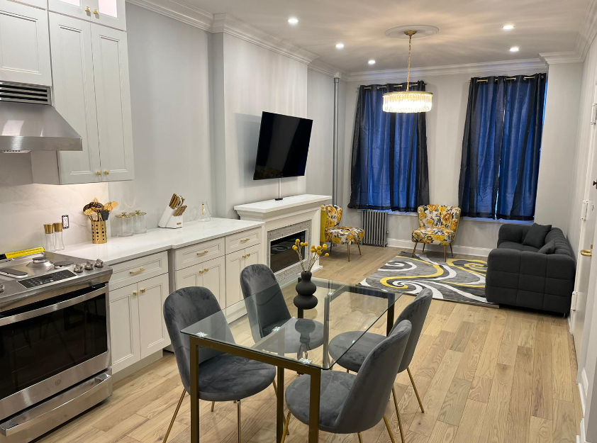 Luxurious apartment in UWS