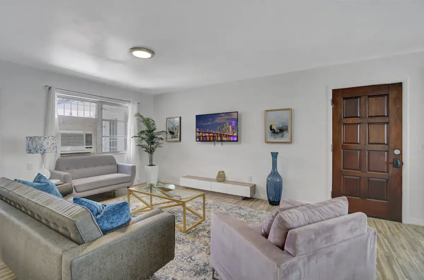 Multi-family property with Pool, Patio, 5 Beds, 2 Bath, Sleeps 10, Parking