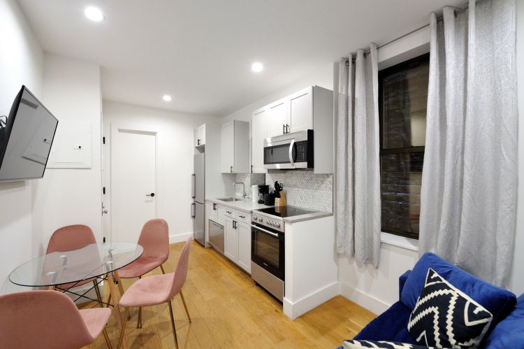 Cozy 2BD apartment in Midtown East
