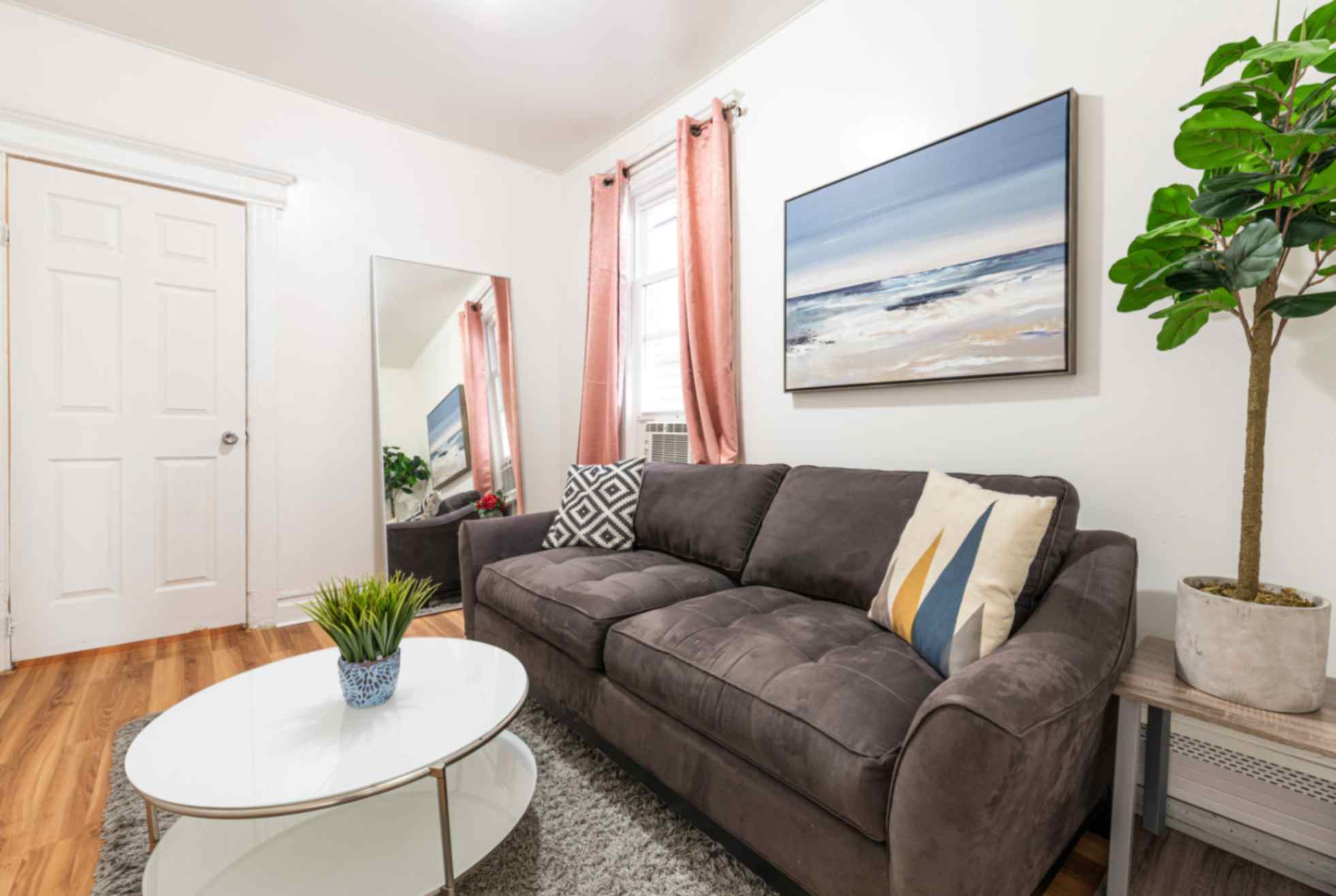 Jersey City apartment with 3BD