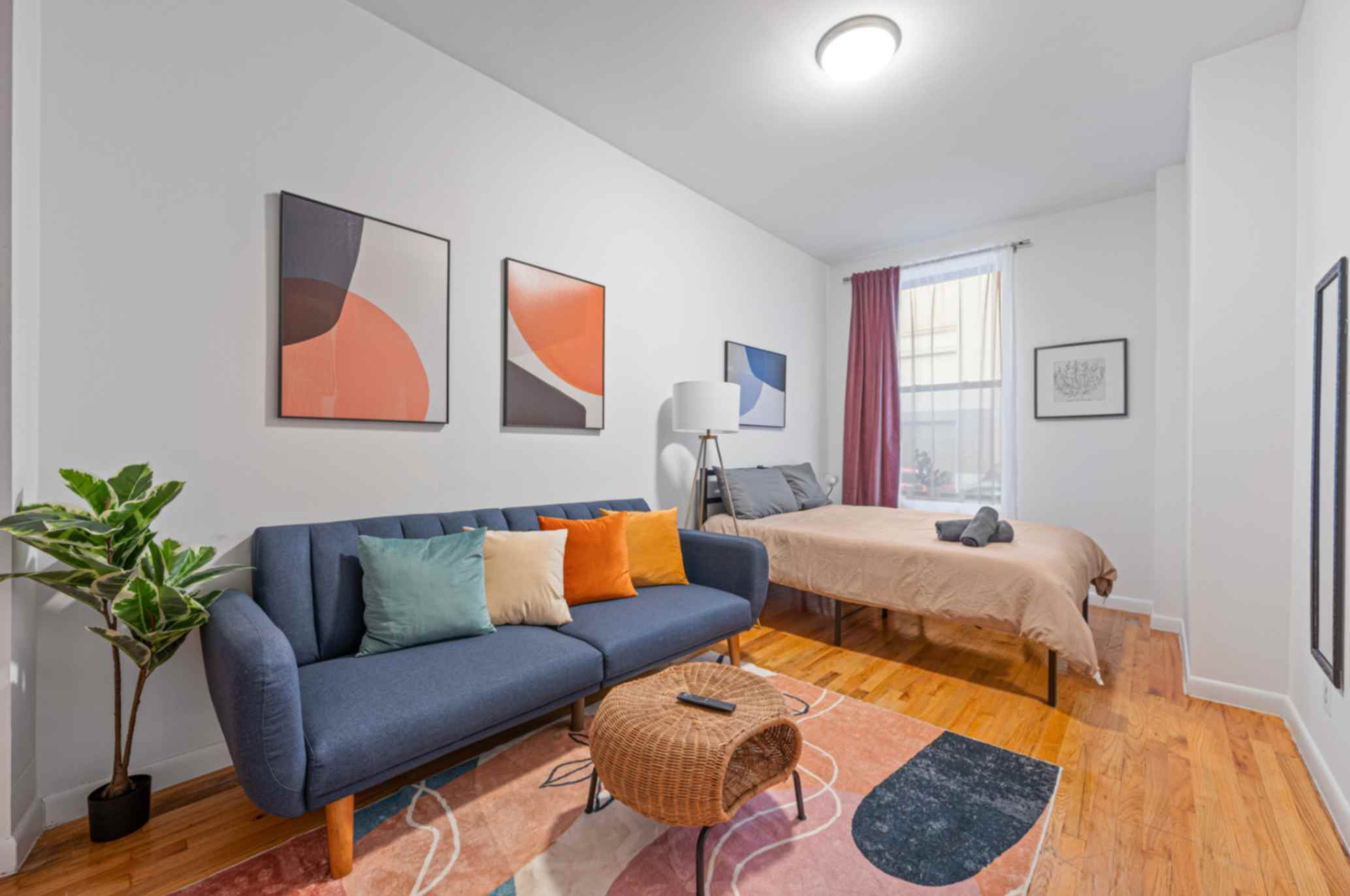 Charming cozy studio in UES